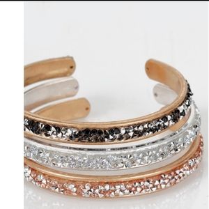 💕⭐☀️Glitter cuff bracelets/ New Boutique!